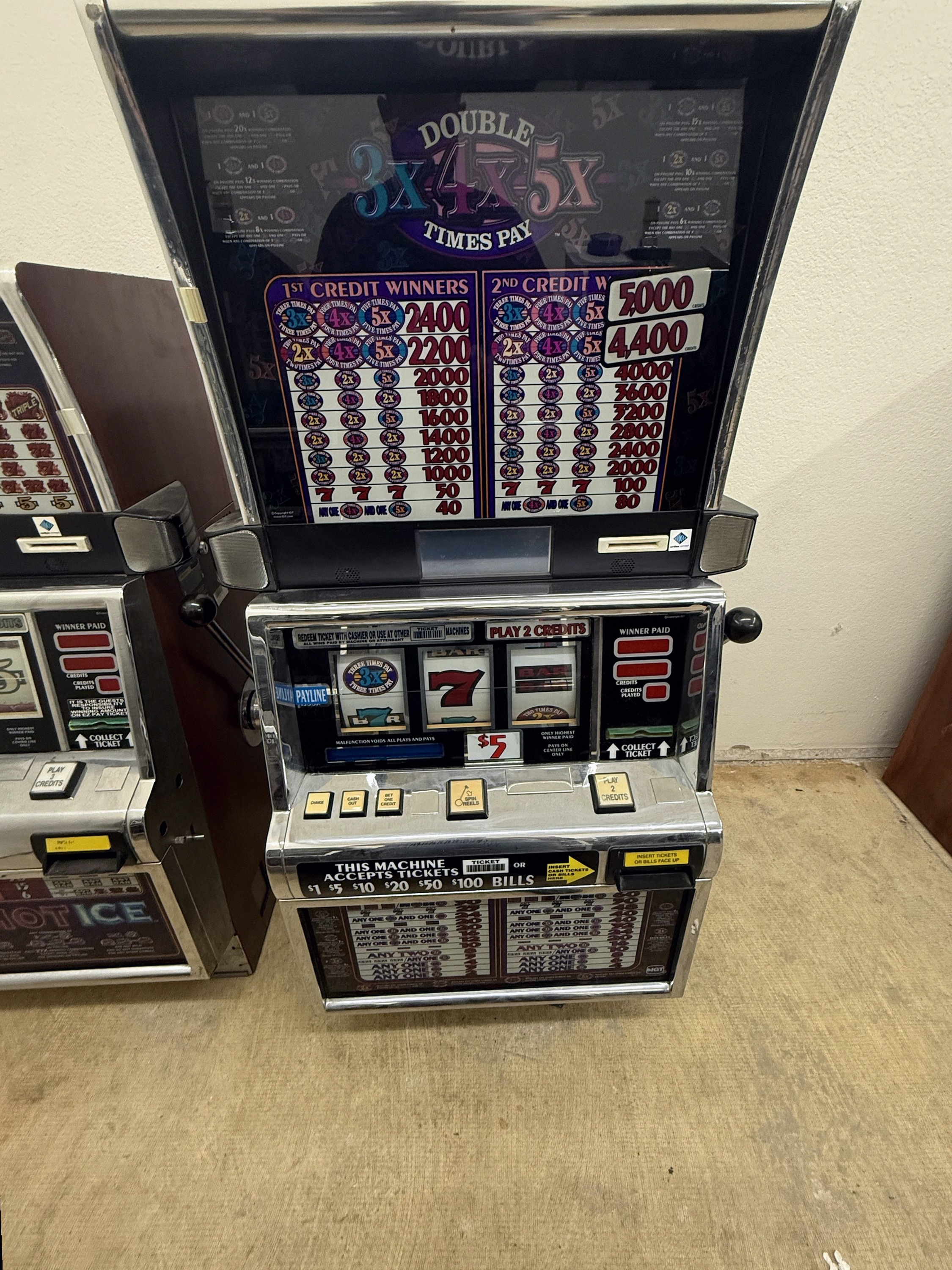 IGT S2000 Reel Spinner Double 3x4x5x Times Pay